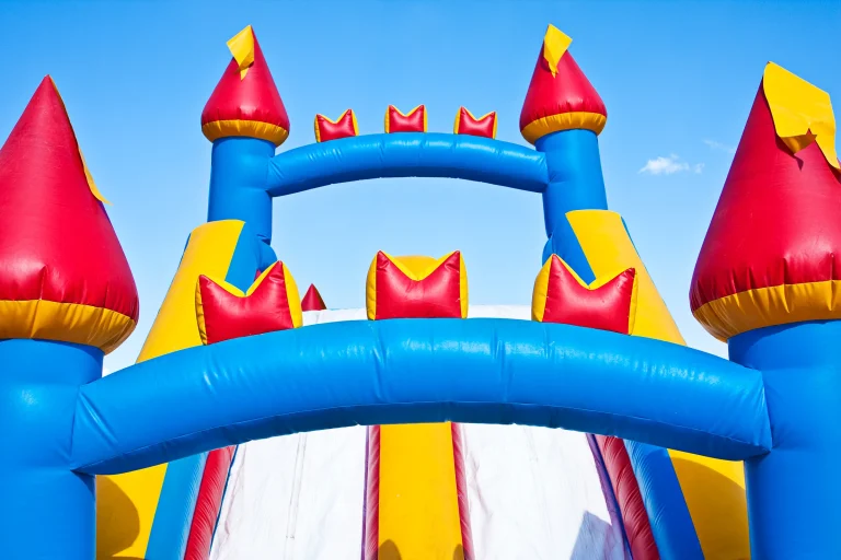 Find the best bouncy castle in Singapore for your kid's birthday party.